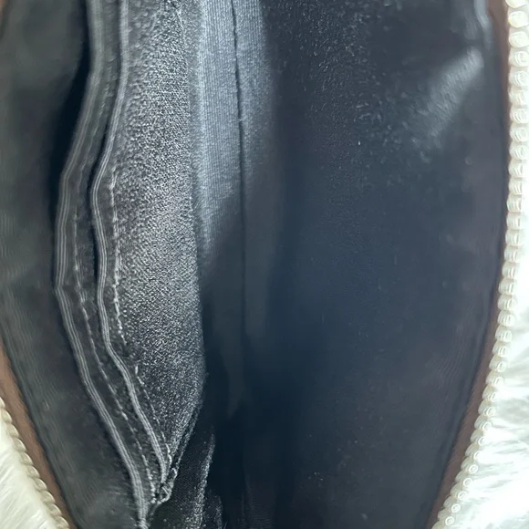 Coach Corner Zip Wristlet Signature Canvas Khaki Black Bow Print C8334 - Picture 3 of 3